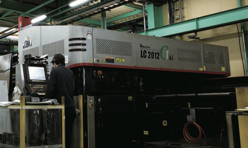 パンチ・レーザー複合加工